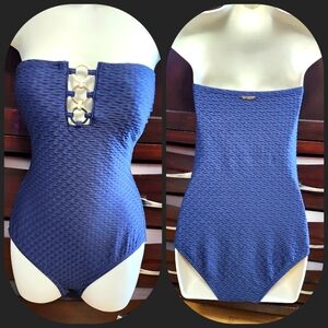 (6) Women's Size Medium One Piece Swimsuits